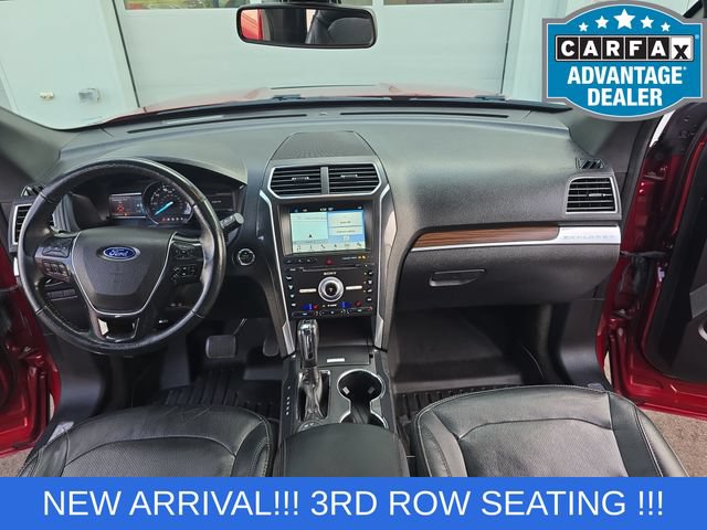 Used 2017 Ford Explorer Limited w/ Equipment Group 303A AWD/4WD image 15
