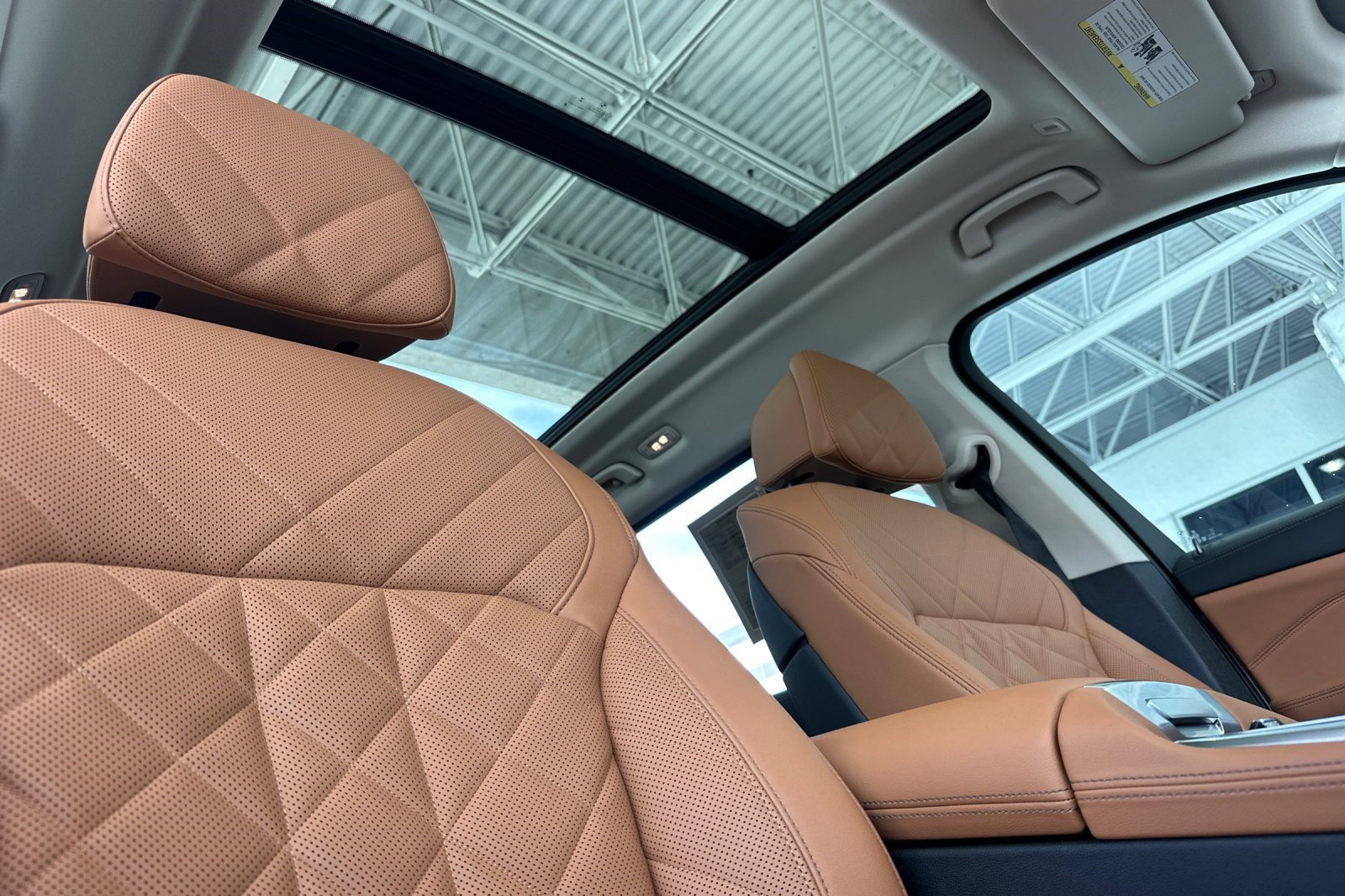 Used 2024 BMW X7 xDrive40i AWD/4WD image 22