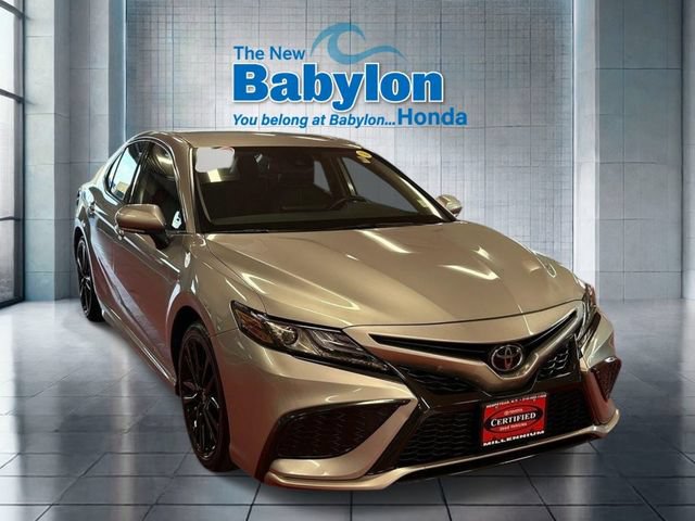 Used 2024 Toyota Camry XSE FWD image 2
