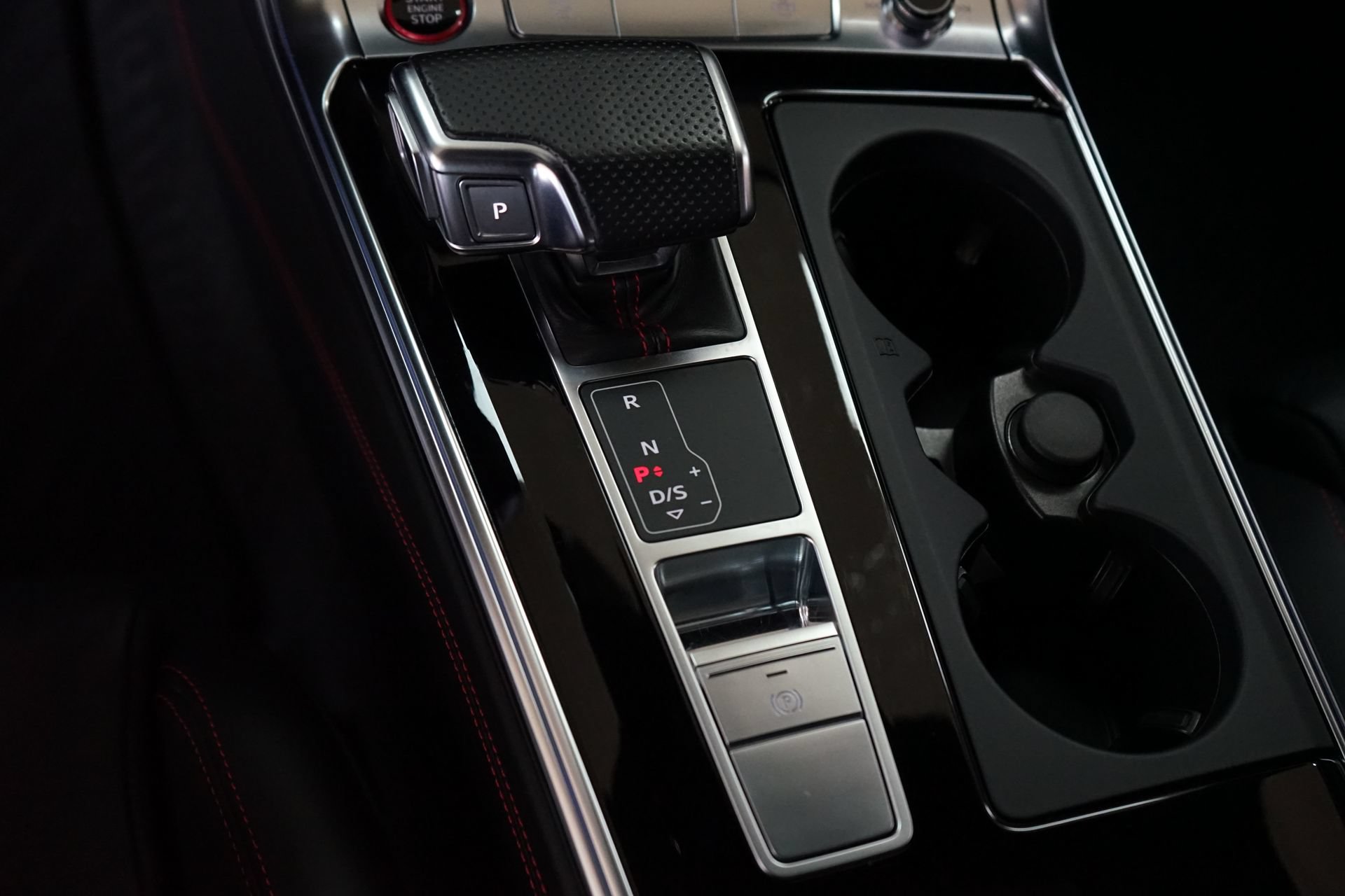 Used 2021 Audi RS 6 w/ Executive Package AWD/4WD image 20