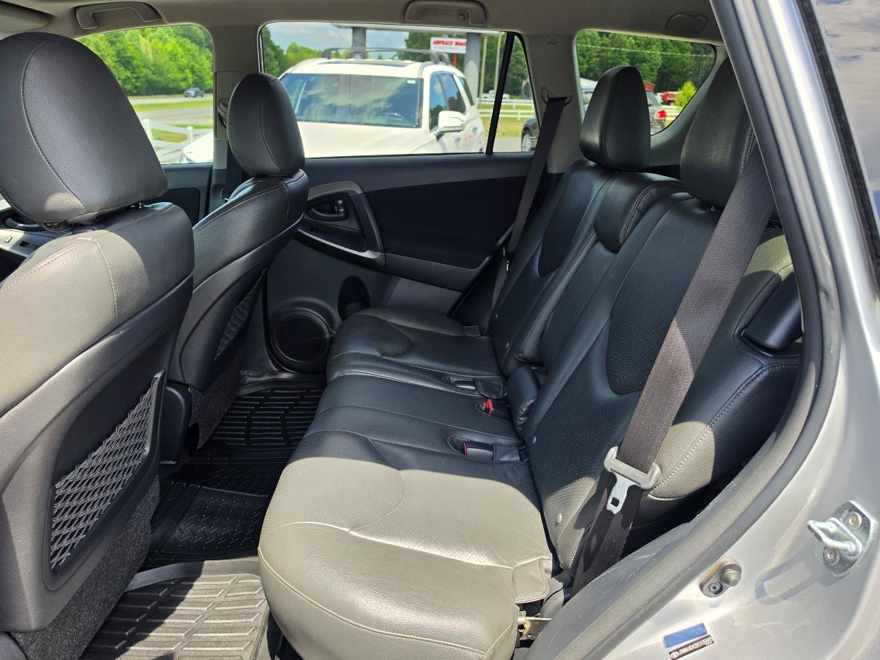 Used 2011 Toyota RAV4 Sport w/ Sport Extra Value Pkg AWD/4WD image 4