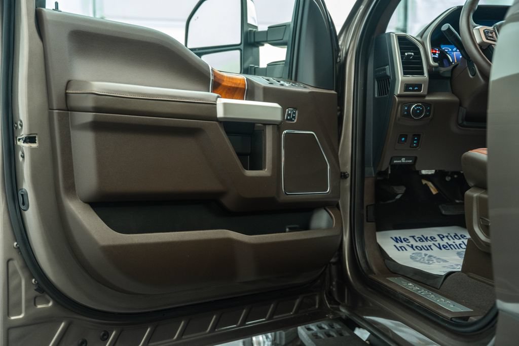 Used 2022 Ford F350 King Ranch w/ Tremor Off-Road Package AWD/4WD image 50