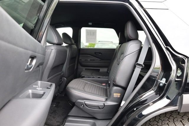 Certified 2025 Nissan Pathfinder Rock Creek AWD/4WD image 22