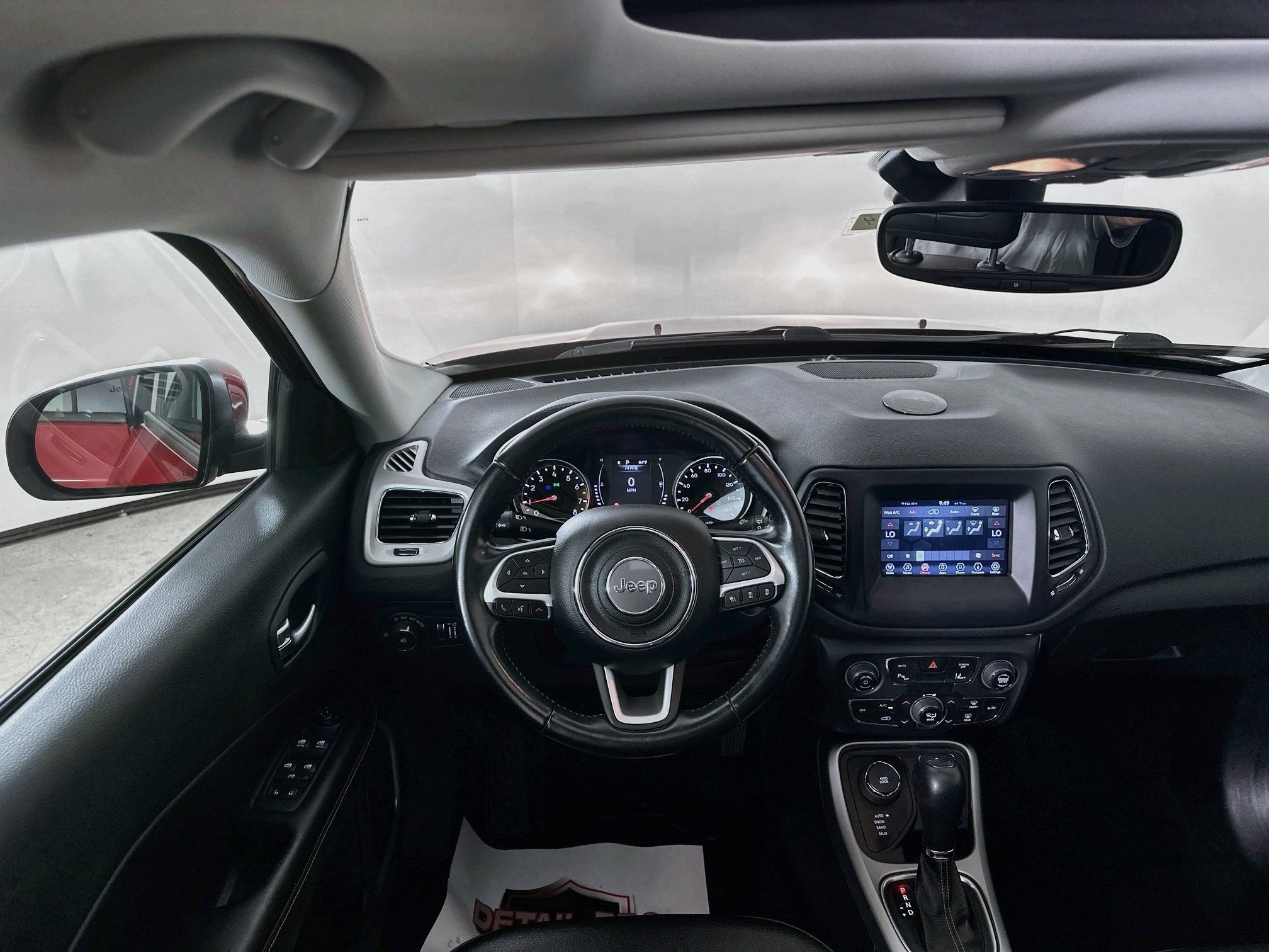 Used 2020 Jeep Compass Latitude AWD/4WD image 29