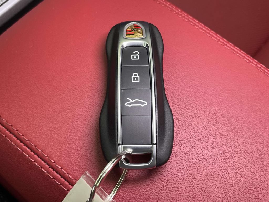 Used 2026 Porsche 911 Carrera 4S AWD/4WD image 41