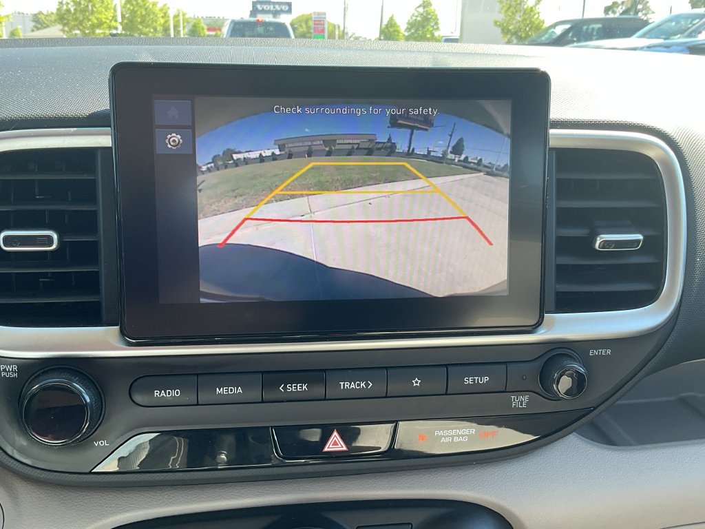 Used 2025 Hyundai Venue SEL FWD image 27