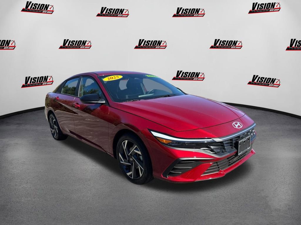 Certified 2025 Hyundai Elantra Sport image 3