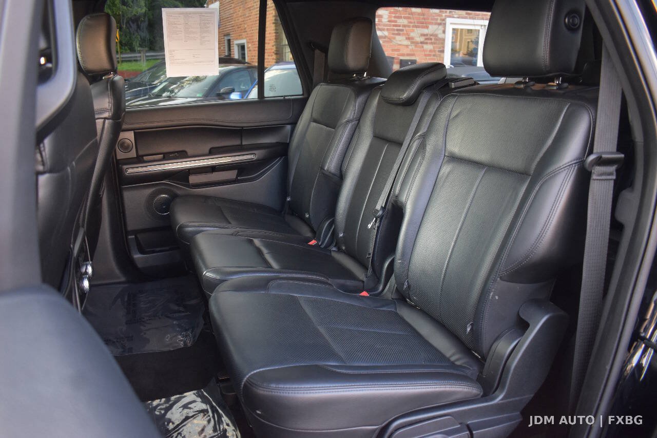 Used 2018 Ford Expedition Max XLT AWD/4WD image 14
