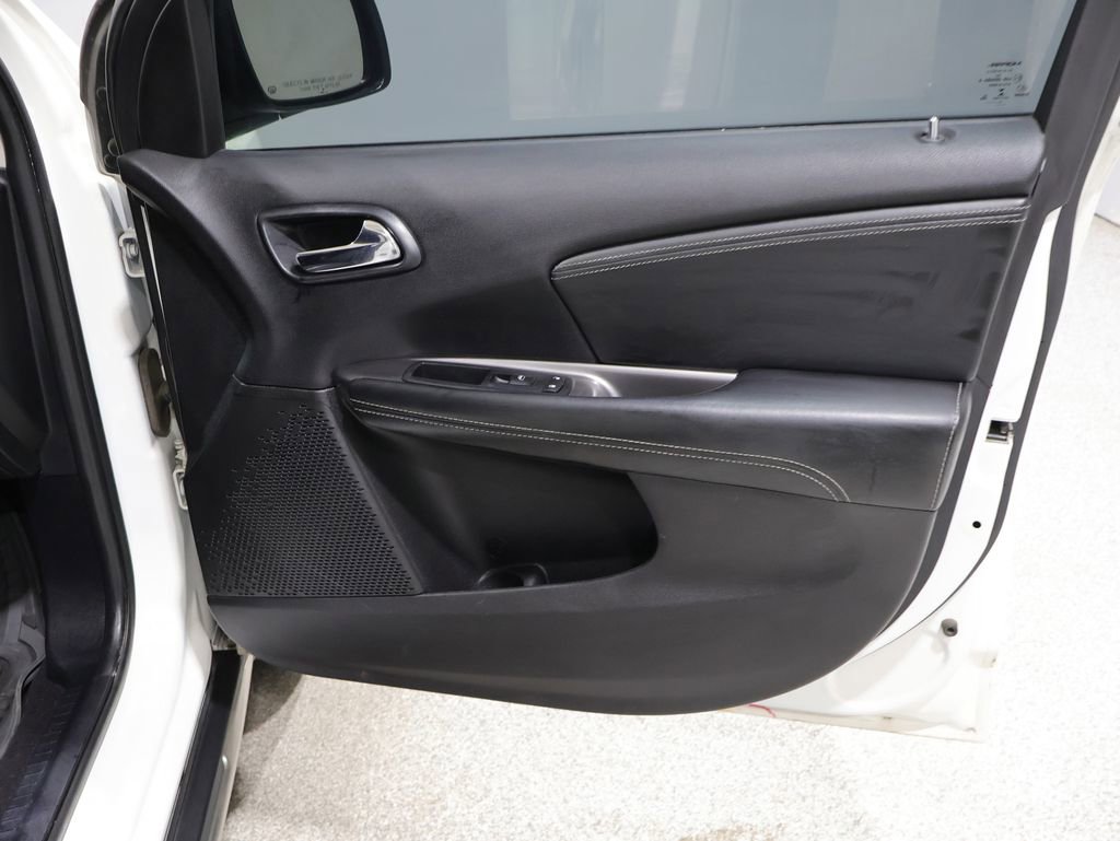 Used 2016 Dodge Journey Crossroad w/ Popular Equipment Group AWD/4WD image 24