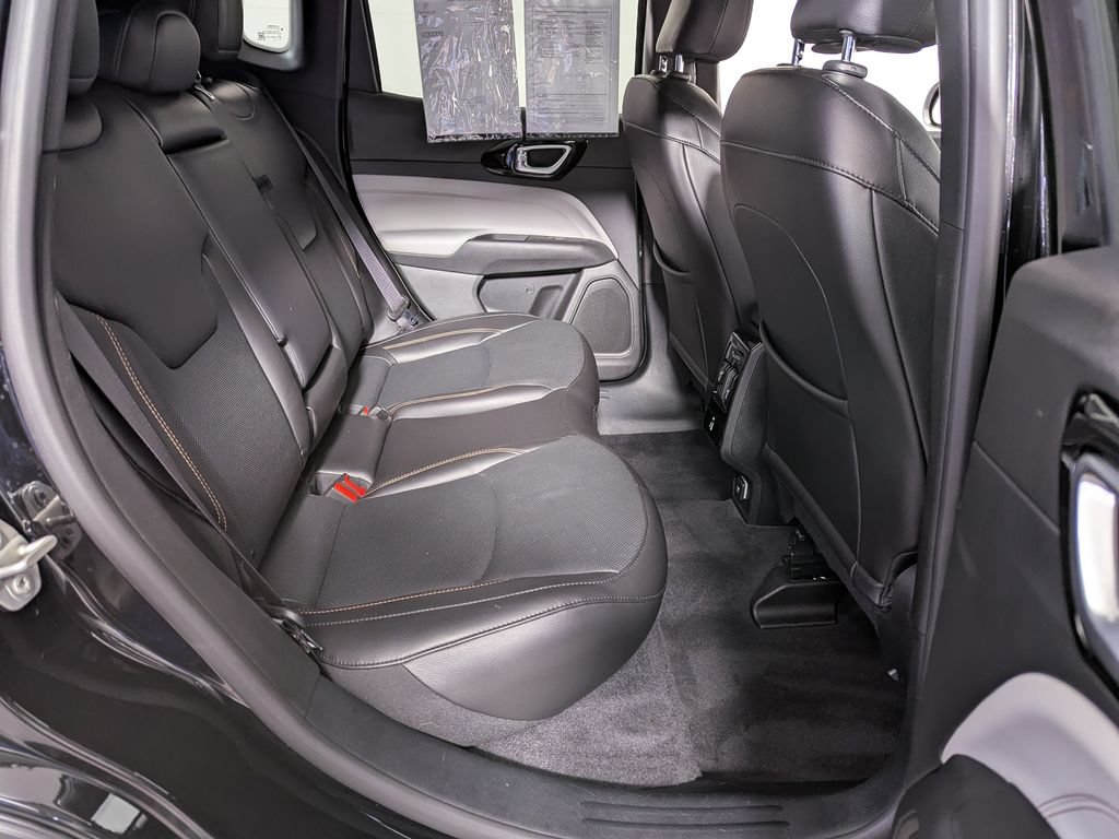 Used 2023 Jeep Compass Limited w/ Elite Group AWD/4WD image 41