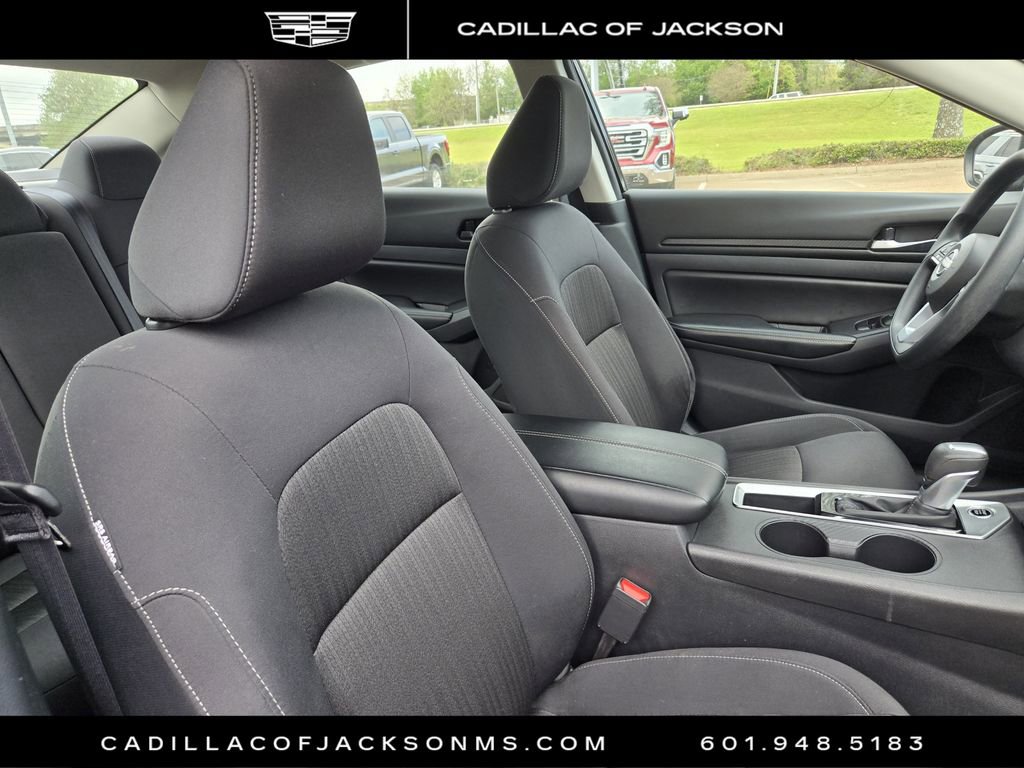 Used 2025 Nissan Altima 2.5 SV image 20