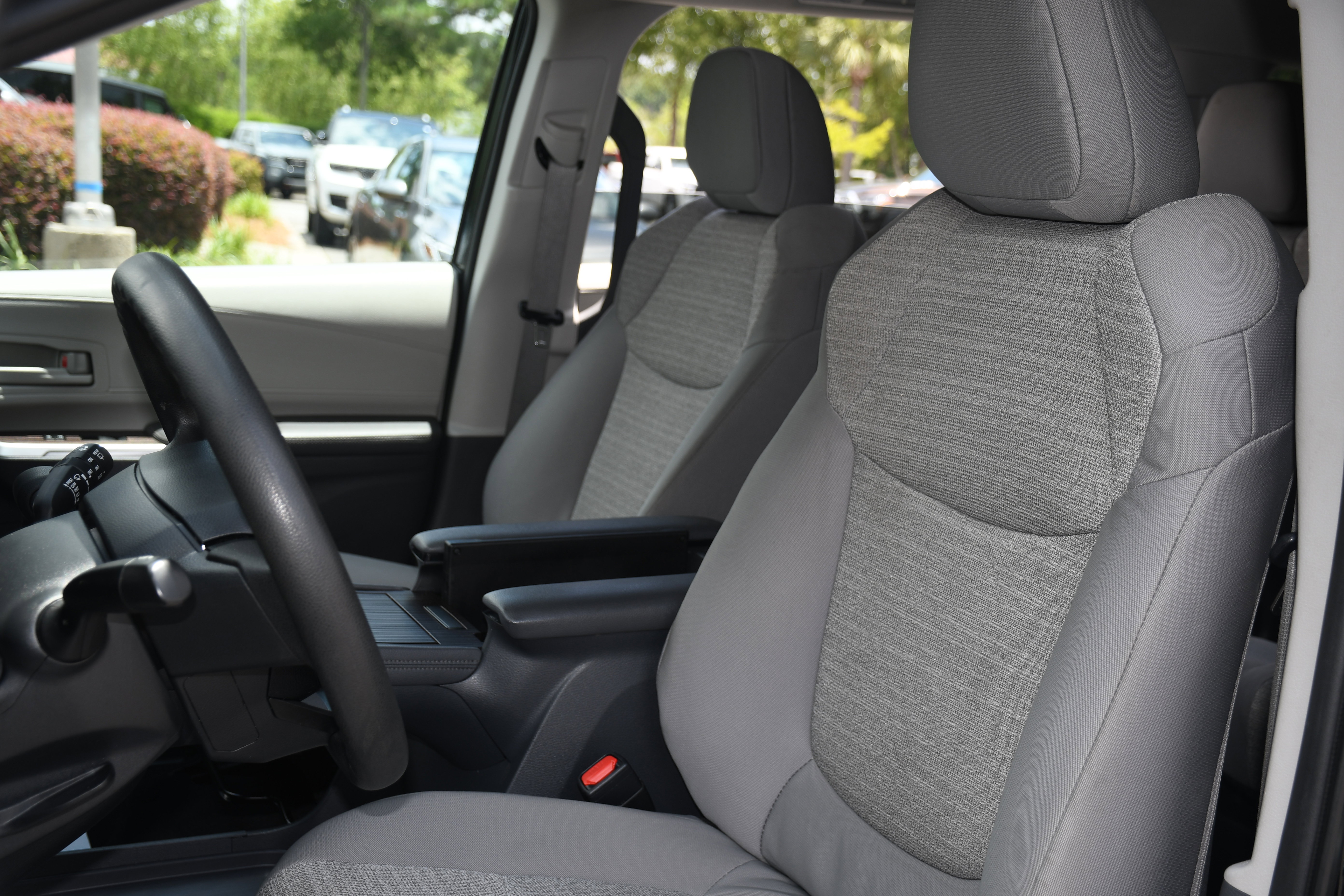 Used 2023 Toyota Sienna LE image 11