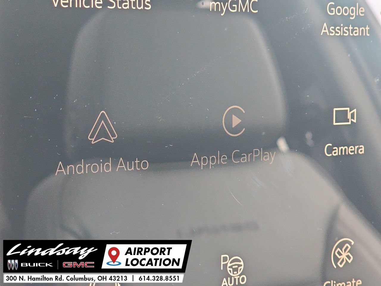 New 2026 GMC Yukon Denali w/ Sun & Power Step Package AWD/4WD image 38