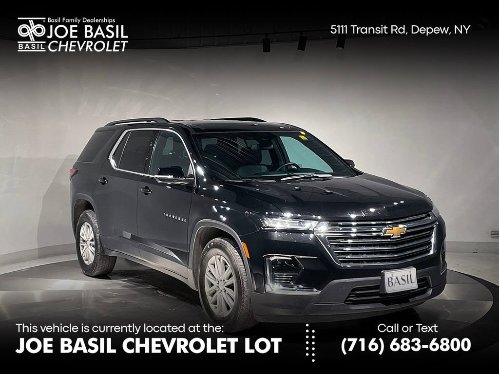 Used 2023 Chevrolet Traverse LT