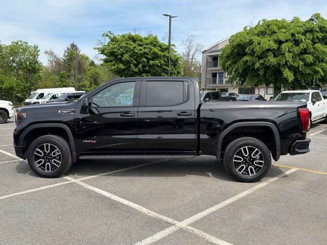 Used 2025 GMC Sierra 1500 AT4 w/ AT4 Premium Package AWD/4WD image 4