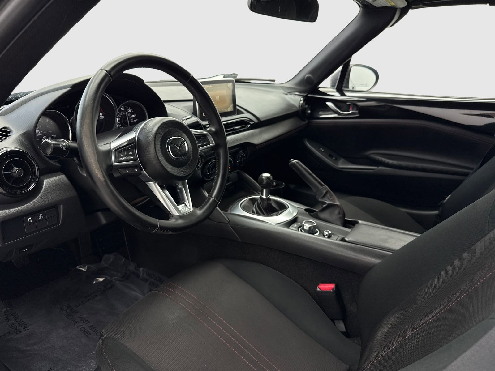 Used 2016 MAZDA MX-5 Miata Club image 35