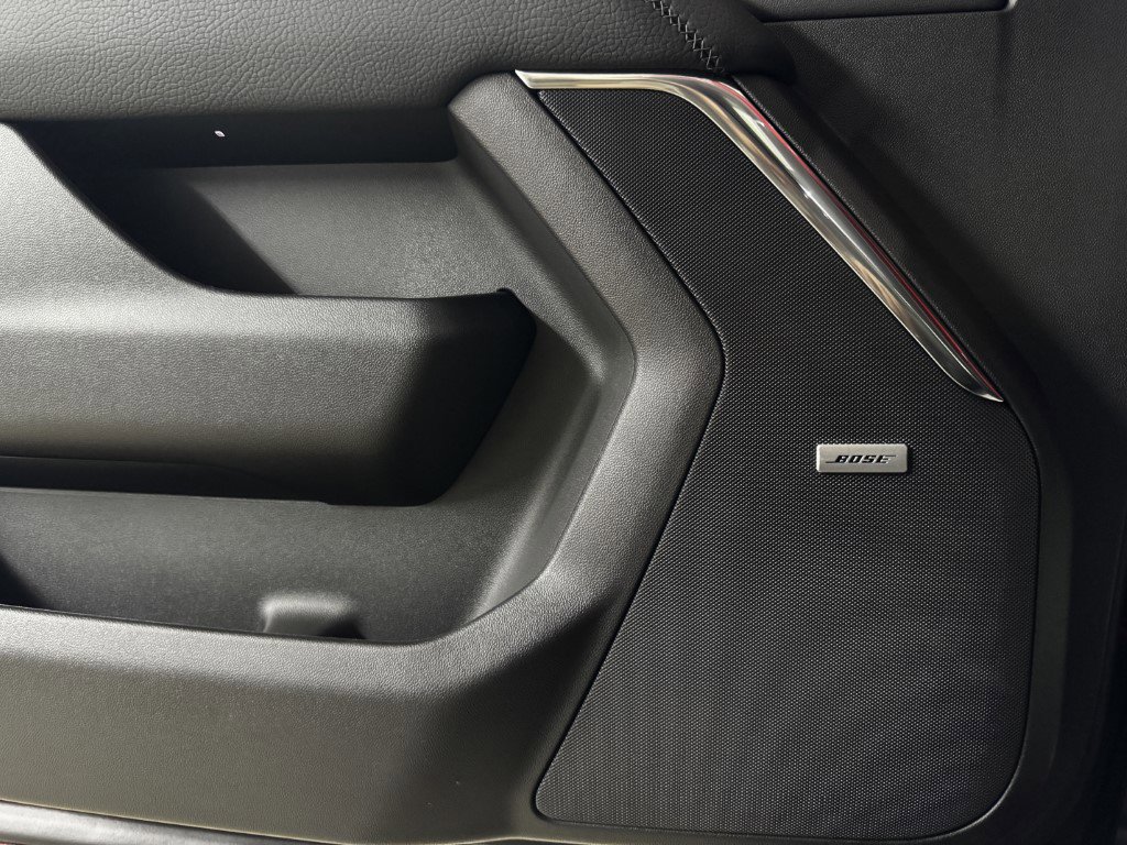 New 2026 GMC Yukon Denali w/ Sun & Power Step Package image 17