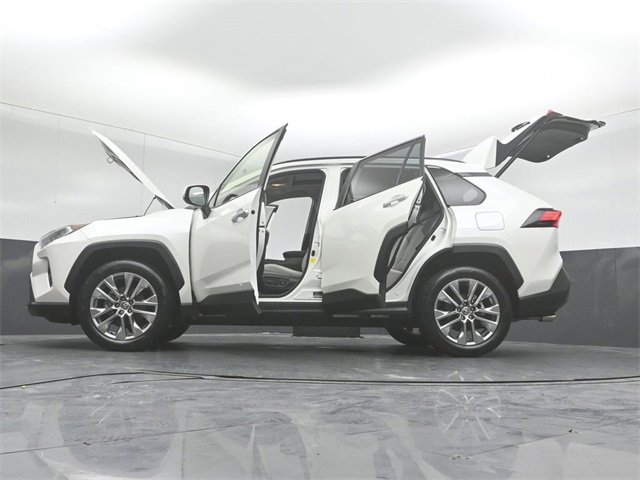 Used 2021 Toyota RAV4 Limited image 58
