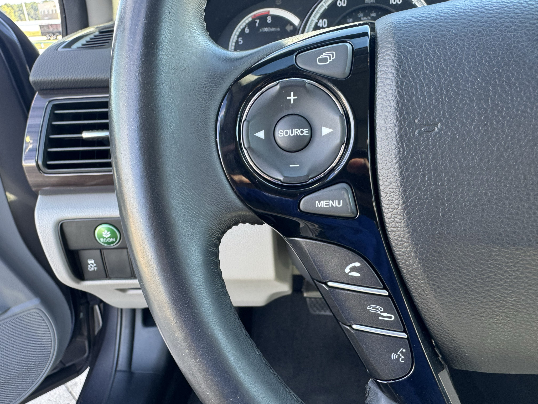 Used 2016 Honda Accord EX-L image 14
