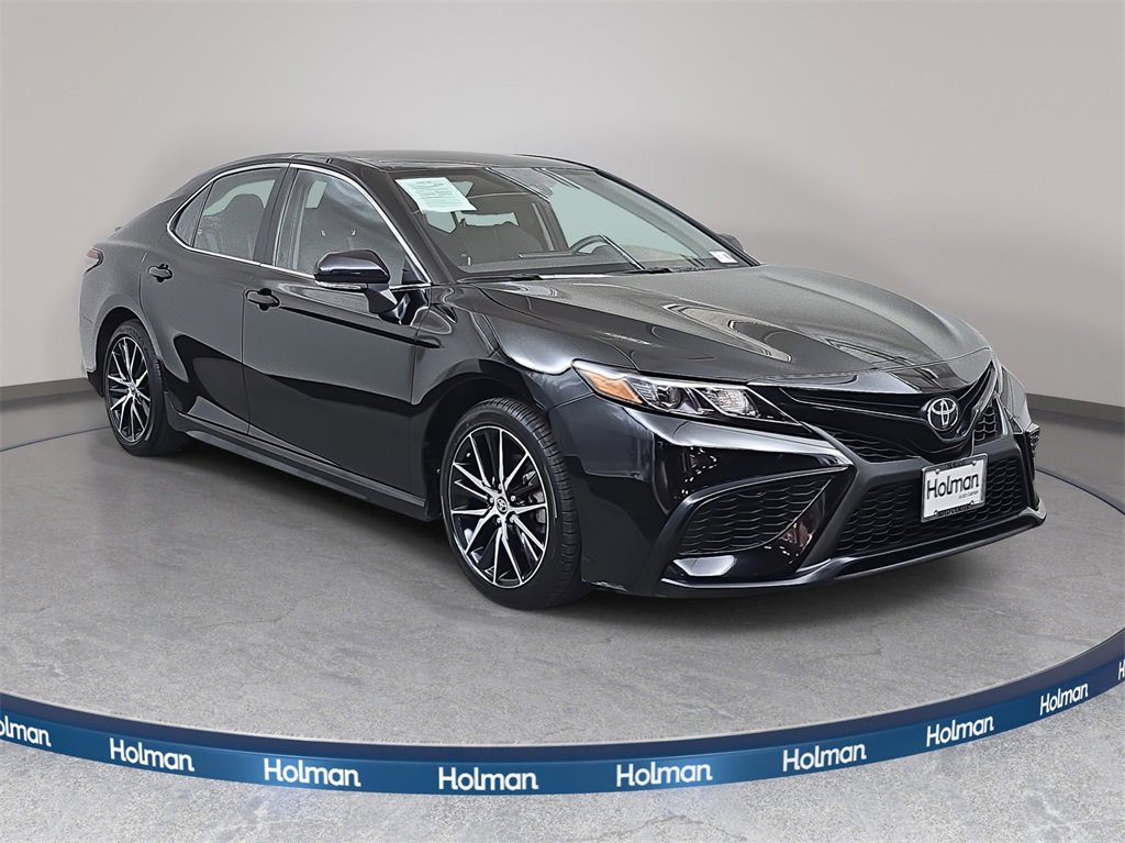 Used 2024 Toyota Camry SE image 8