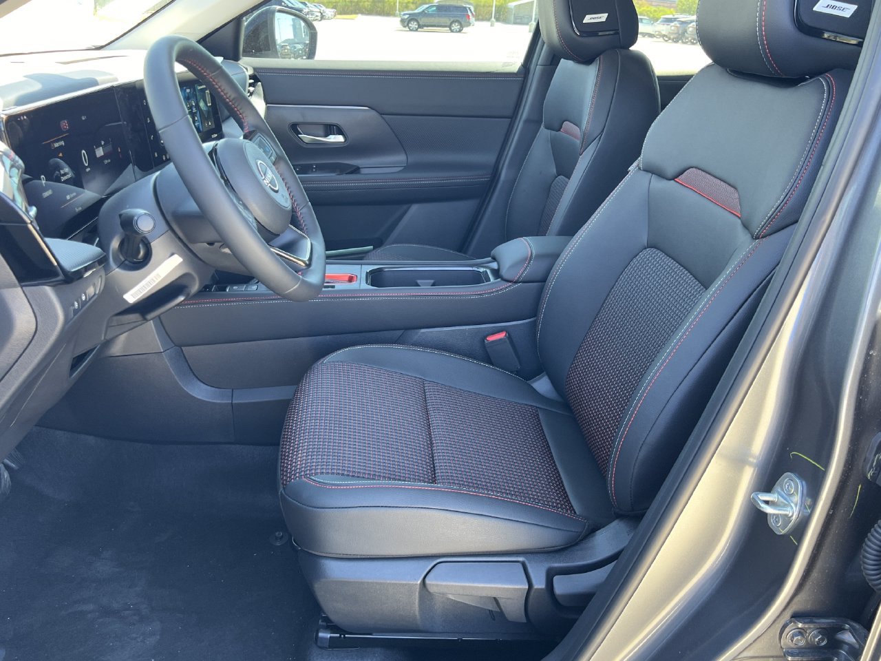 New 2027 Nissan Kicks SR AWD/4WD image 7