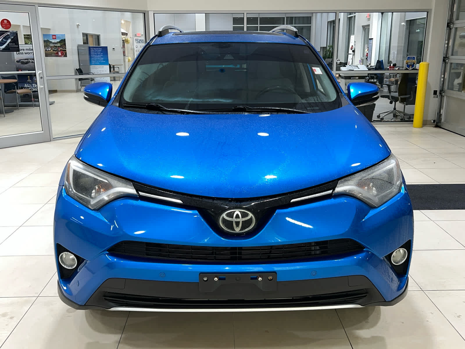Used 2016 Toyota RAV4 XLE w/ Convenience Package AWD/4WD image 5