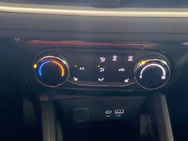 Used 2024 Chevrolet TrailBlazer LT w/ LT Cold Weather Package FWD image 42