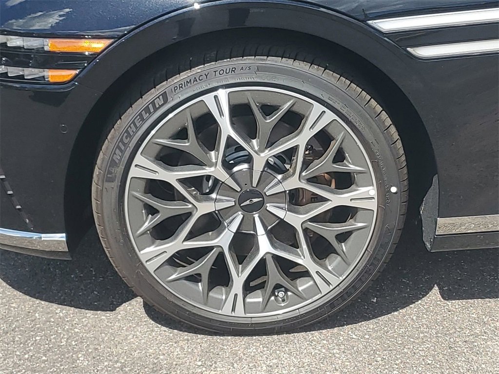 New 2025 Genesis G90 3.5T image 10