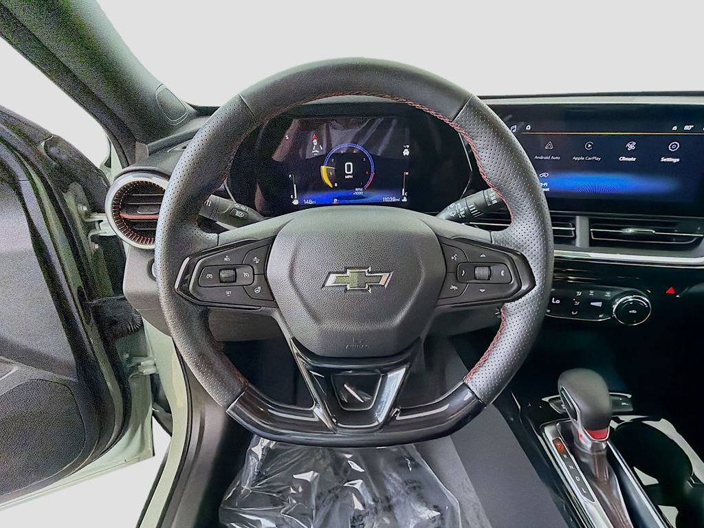 Used 2024 Chevrolet Trax RS w/ Driver Confidence Package FWD image 29