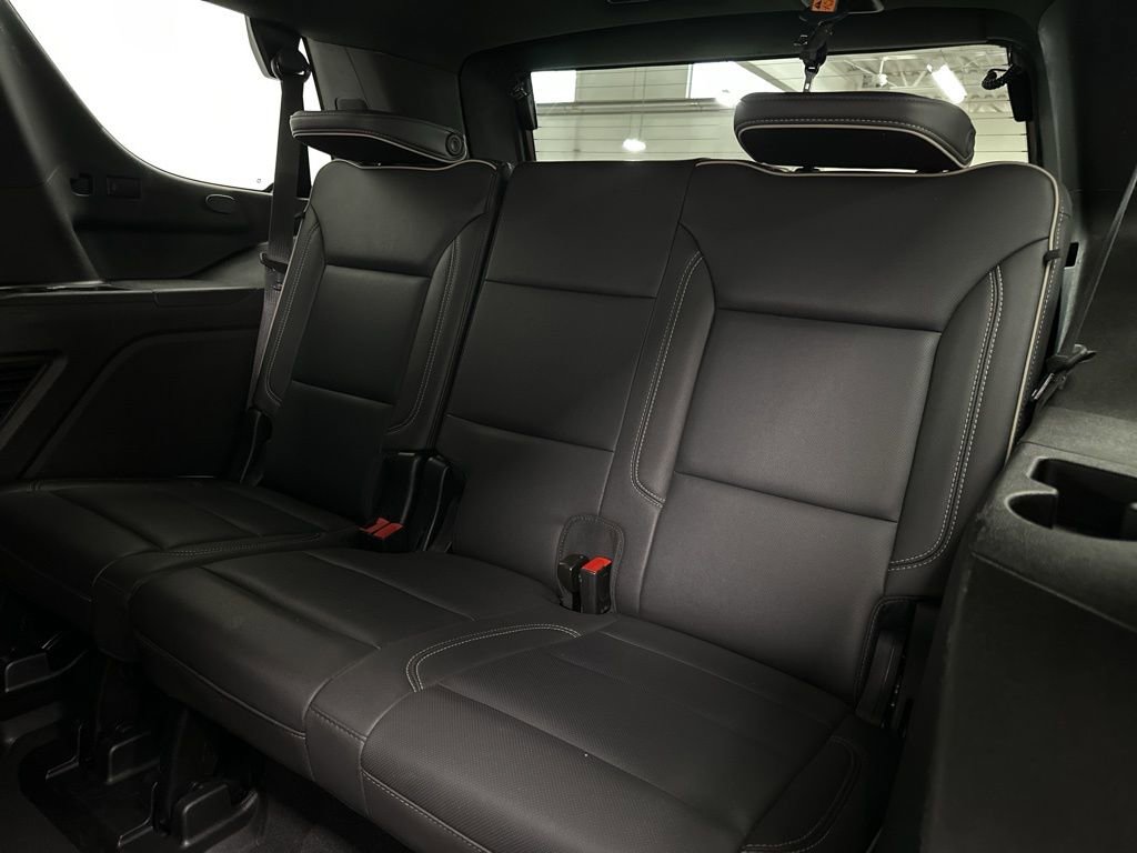 Used 2024 GMC Yukon SLT image 23