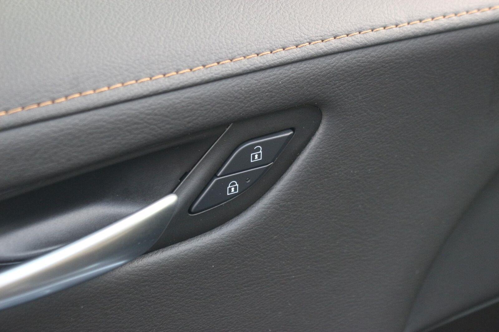 Used 2024 Cadillac XT4 Premium Luxury FWD image 14