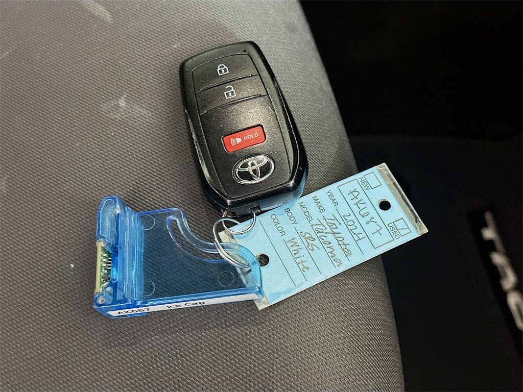 Used 2024 Toyota Tacoma SR5 image 26