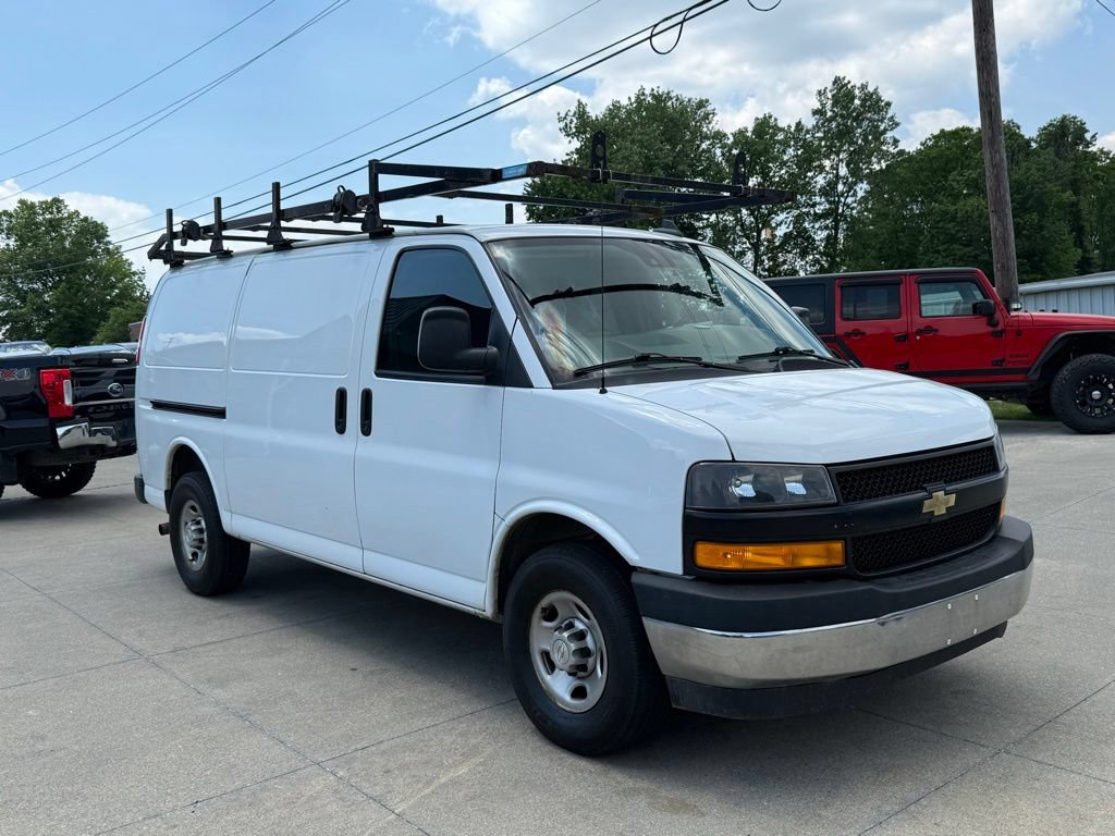 Used 2021 Chevrolet Express 3500 w/ Driver Convenience Package RWD image 20