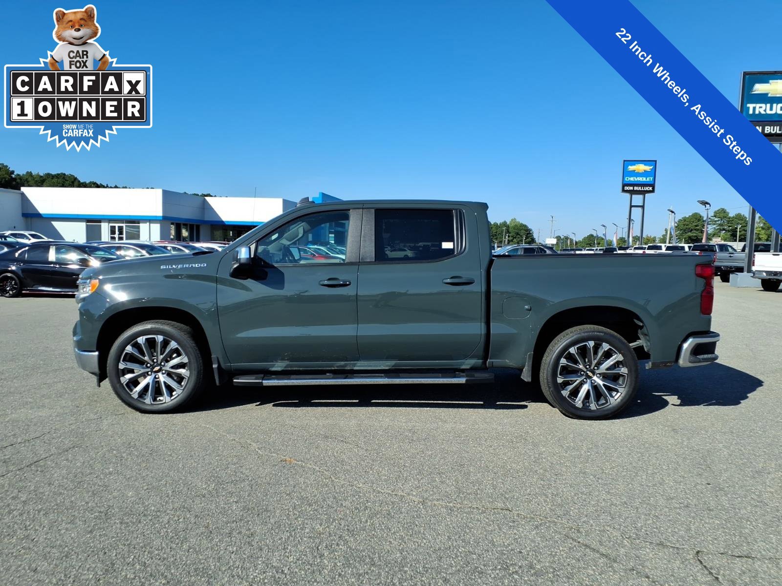 Used 2025 Chevrolet Silverado 1500 LT RWD image 2