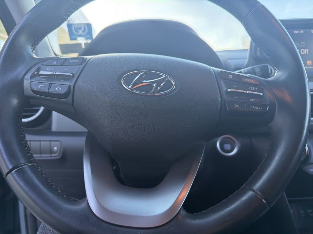 Used 2018 Hyundai Kona SEL image 31
