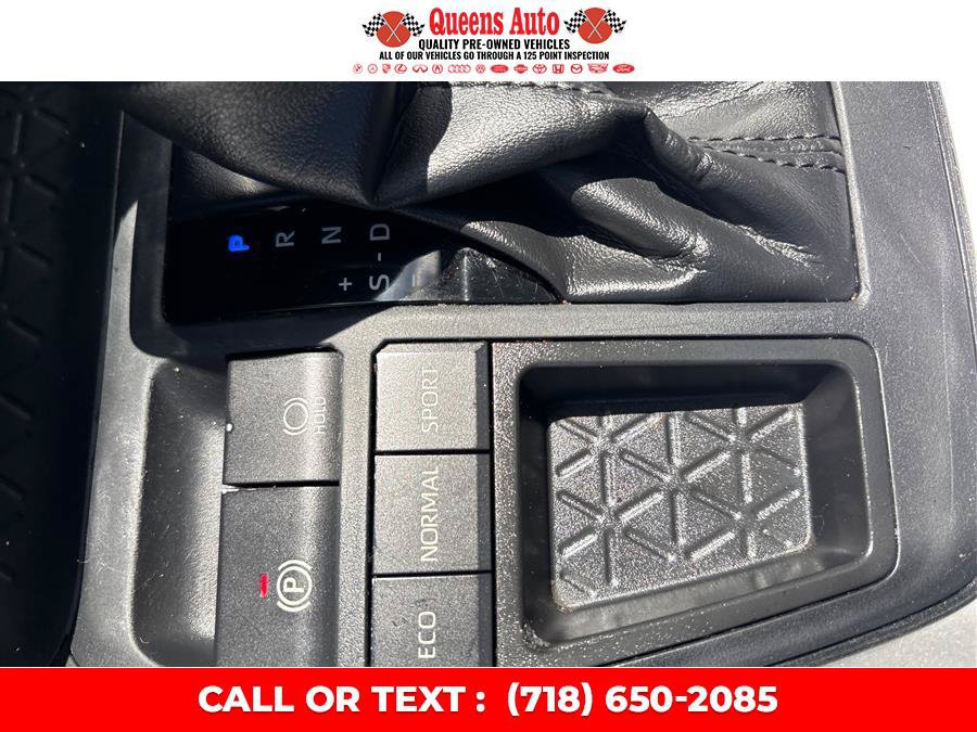 Used 2019 Toyota RAV4 XLE FWD image 47
