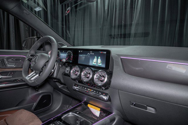 New 2026 Mercedes-Benz GLA 35 AMG 4MATIC image 15
