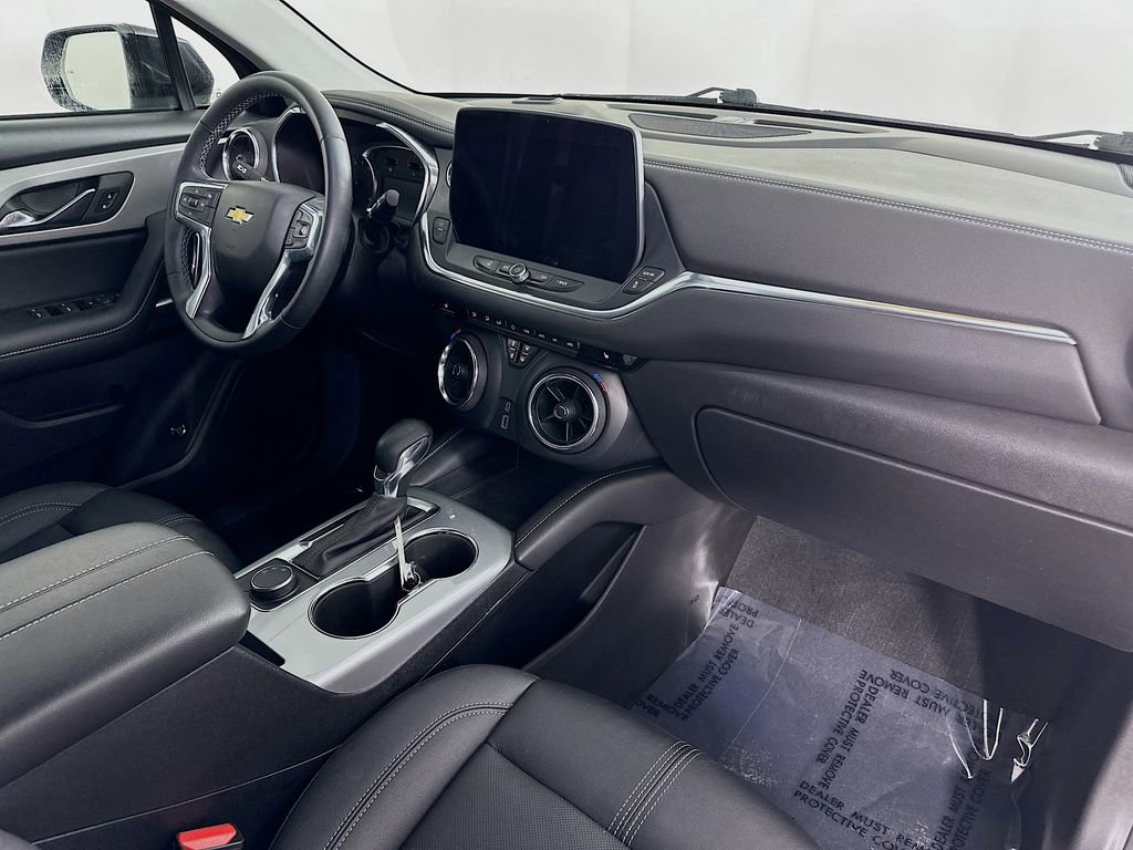 Used 2024 Chevrolet Blazer LT w/ Midnight/Sport Edition image 35