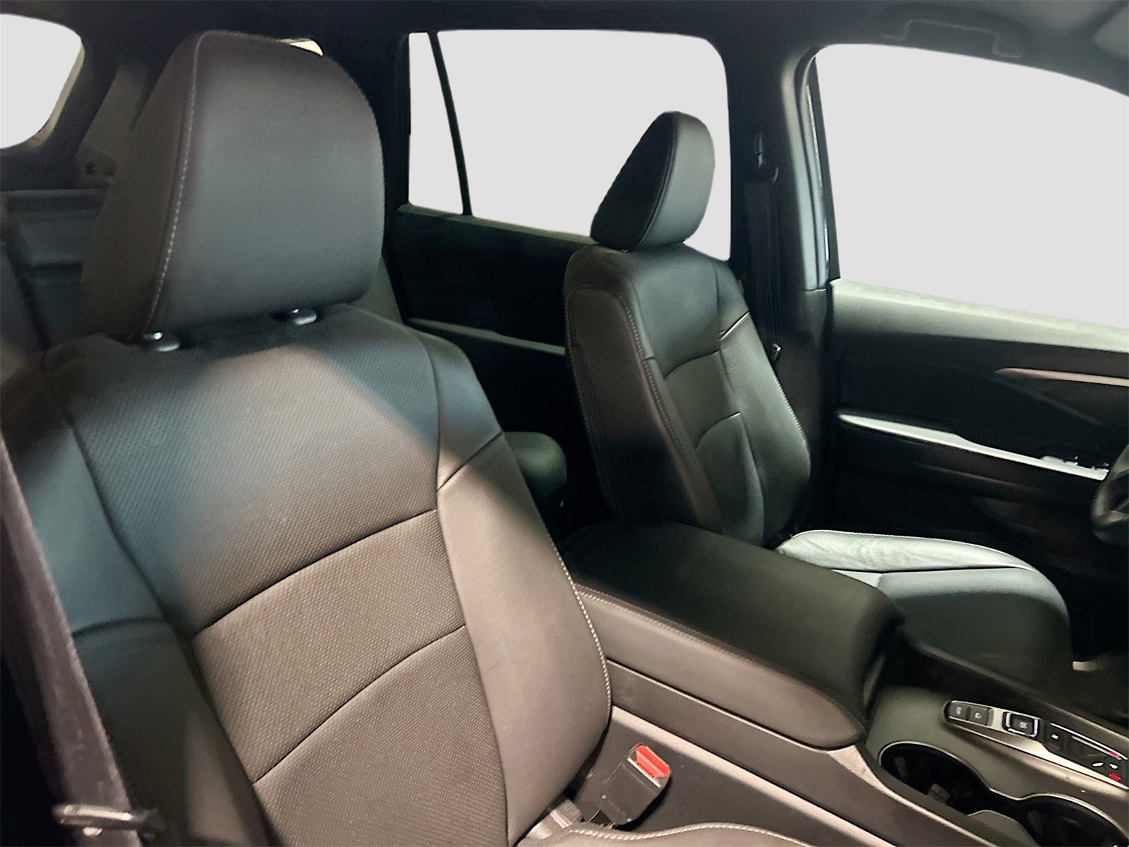 Used 2025 Honda Passport EX-L image 29