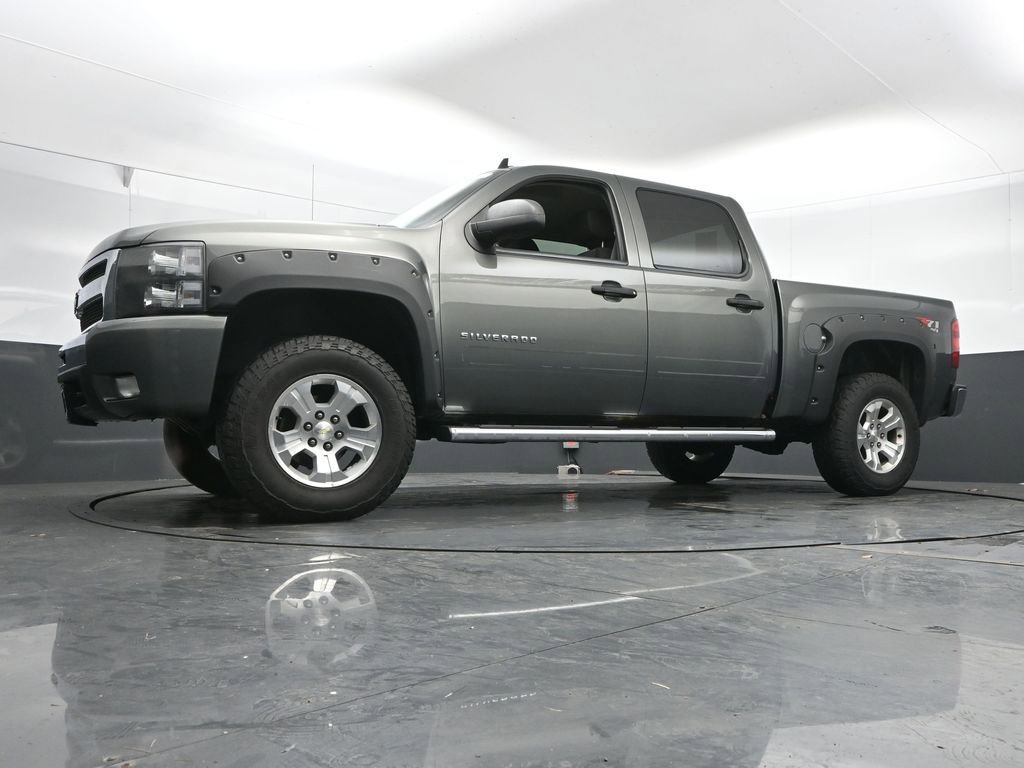 Used 2011 Chevrolet Silverado 1500 LT w/ All-Star Edition image 32
