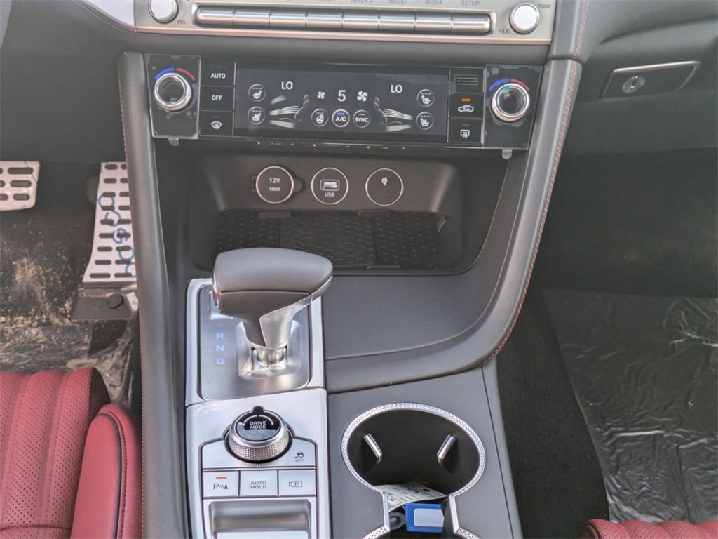 New 2025 Genesis G70 2.5T w/ Sport Prestige Package image 17