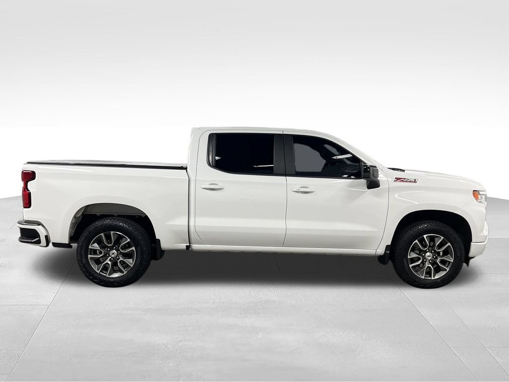 Used 2023 Chevrolet Silverado 1500 RST w/ Z71 Off-Road Package AWD/4WD image 2