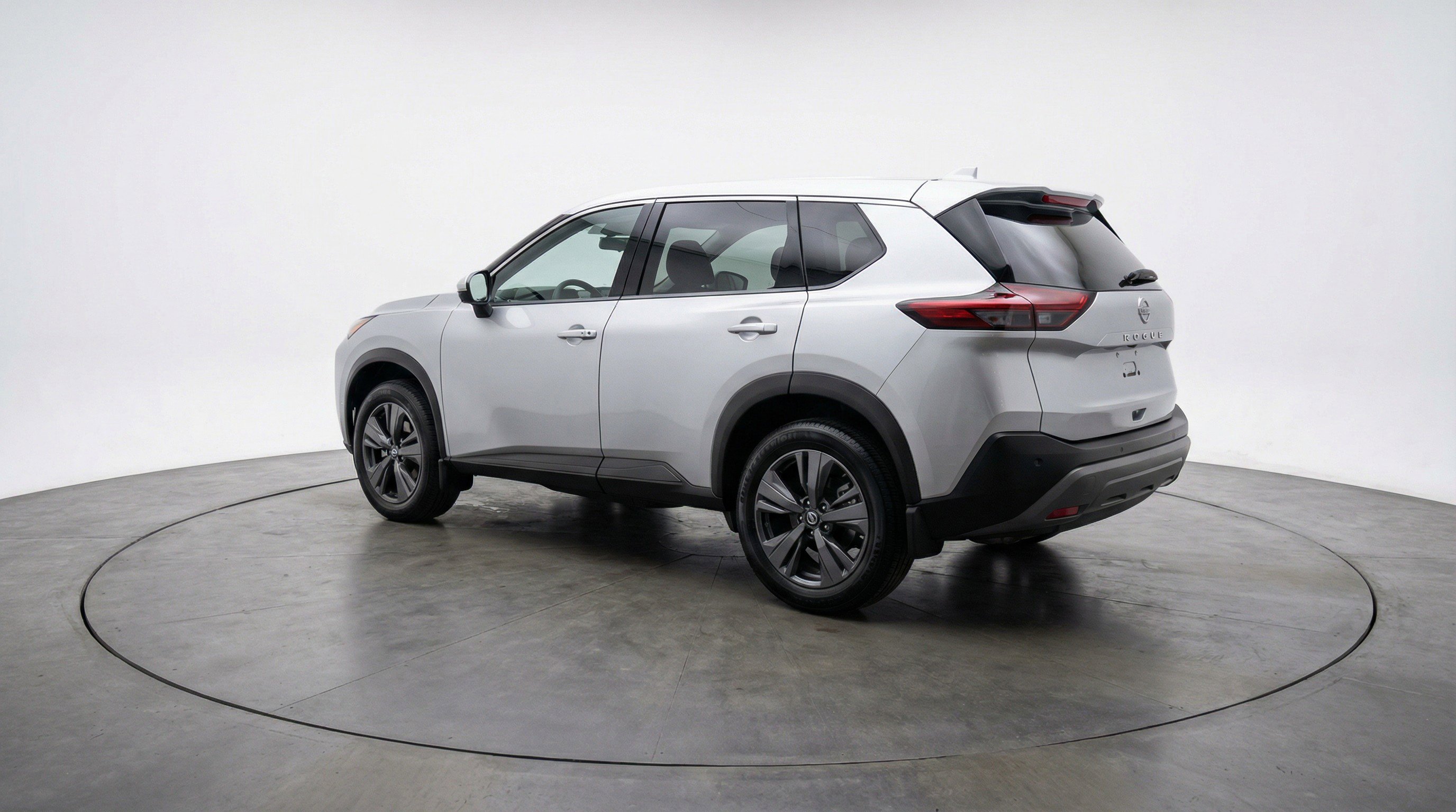 Used 2025 Nissan Rogue SV FWD image 6