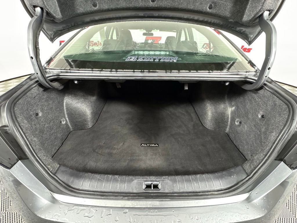 Used 2025 Nissan Altima 2.5 SR image 41