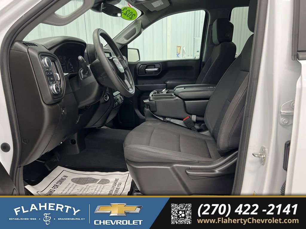 Used 2023 GMC Sierra 1500 Pro w/ Graphite Edition AWD/4WD image 9