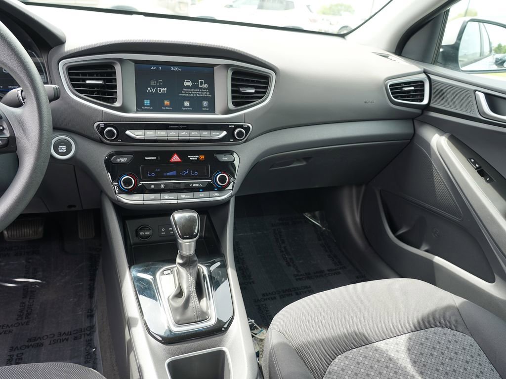 Used 2018 Hyundai Ioniq Blue FWD image 21