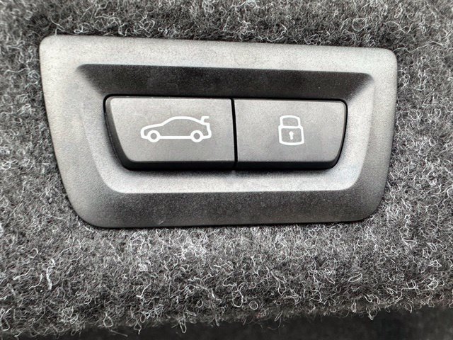 Used 2023 BMW 530i xDrive w/ Convenience Package AWD/4WD image 28