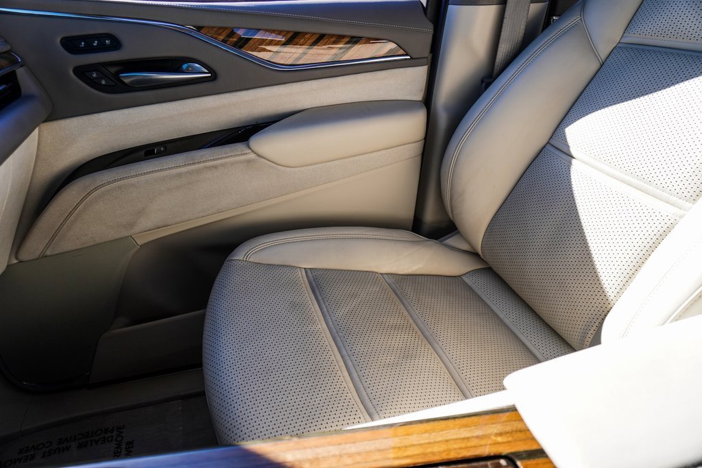 Used 2021 Cadillac Escalade Sport Platinum image 30