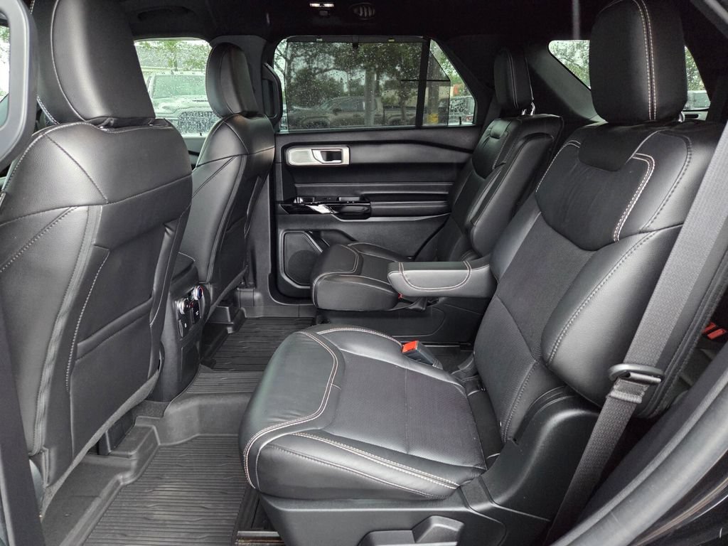 Used 2022 Ford Explorer ST w/ Equipment Group 401A AWD/4WD image 15