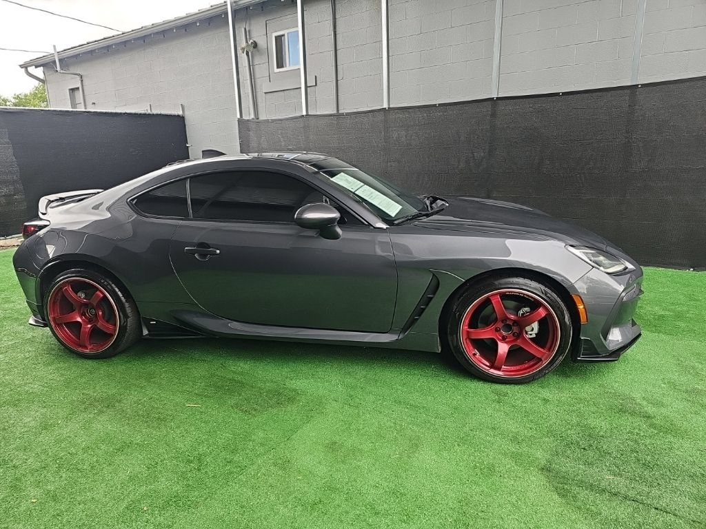 Used 2022 Subaru BRZ Limited RWD image 3